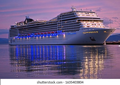 165,035 Passenger ship Stock Photos, Images & Photography | Shutterstock
