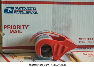 Tiffin, Iowa, USA;  12-2020:  United States Postal Service Priority Mail Flat Rate Shipping Boxes And Material