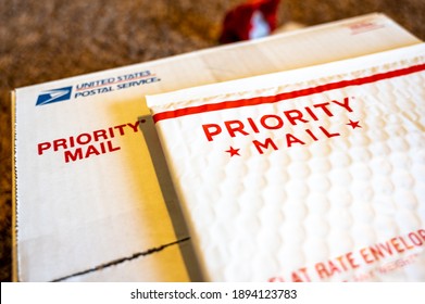 Tiffin, Iowa, USA;  12-2020:  United States Postal Service Priority Mail Flat Rate Shipping Padded Envelope