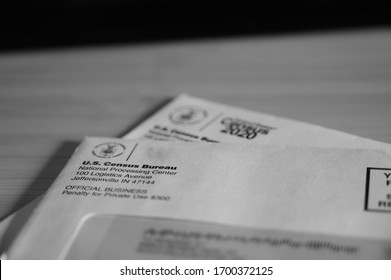 Tiffin, Iowa, USA - 3/2020:  2020 US Census Mail Envelope And Form.   