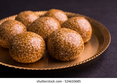 Til Ke Ladoo Or Til Laddu Or Sesame Sweet Laddu 