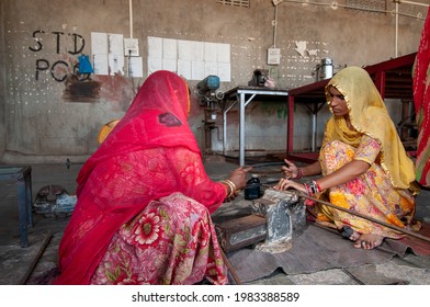 Tilonia, Rajasthan, India, 6 September 2011: Women Constructing Solar Cookers At The Barefoot College In Tilonia, Rajasthan, India