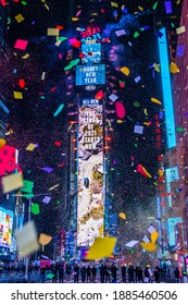 Time Square NYC, New Years Eve - USA December 31st 2020. A Nearly Empty Times Square During The Pandemic: Credit Kevin RC Wilson