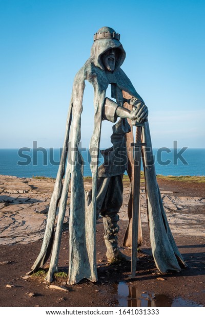 Tintagel, Cornwall, England: 16th January 2020. Statue of King Arthur in Tintagel, Cornwall England. 