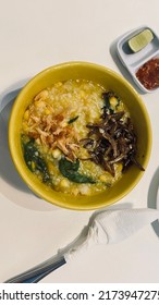 Tinutuan or bubur manado or Manadonese porridge is a specialty of the Manado cuisine and a popular breakfast food in the city of Manado and the surrounding province of North Sulawesi, Indonesia