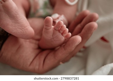 
Tiny feet. Steady hands. Everything changed. Everything beginning.
