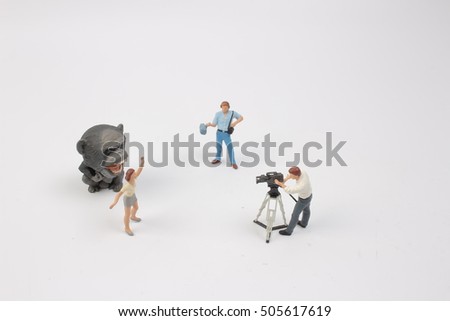 the tiny of figure theme broad cast
