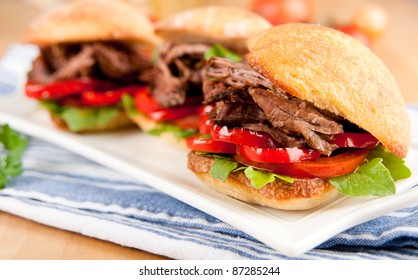 Tiny Slider Sandwiches With Pulled Beef And Red Bell Peppers