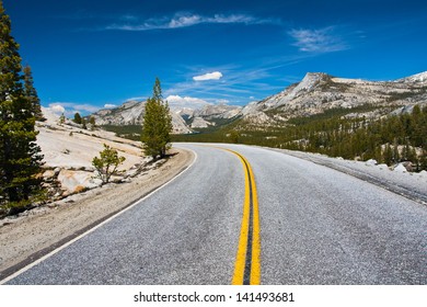 Tioga Pass Road in Yosemite National Park,California