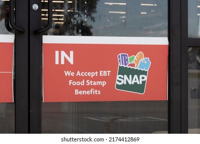 Tipton - Circa July 2022: SNAP And EBT Accepted Here Sign. SNAP And Food Stamps Provide Nutrition Benefits To Supplement The Budgets Of Disadvantaged Families.