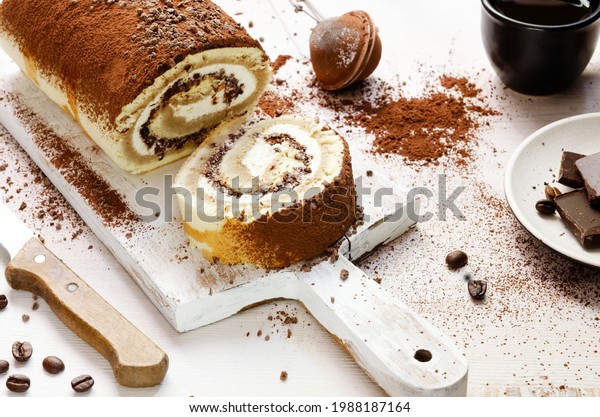 Tiramisu-ish\
Chiffon Swiss Roll . Chiffon Cake\
Roll.