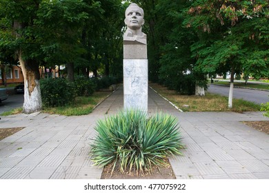 TIRASPOL, TRANSNISTRIA - CIRCA AUGUST 2016: Statue Of Jurij Alexejevic Gagarin In Tiraspol, The Capital Of Transnistria, A Self Governing Territory Not Recognised By United Nations