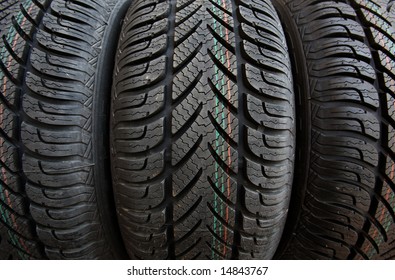 3,057 Directional Tread Pattern Images, Stock Photos & Vectors ...