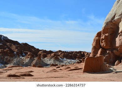 Toadstool Hoodoos rock formation looking like mushrooms shaped by erosion, desert landscape on a sunny and cold day in December - Grand Staircase Escalante National Monument, Utah, USA