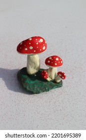 Toadstools Made Of Painted Pebbles