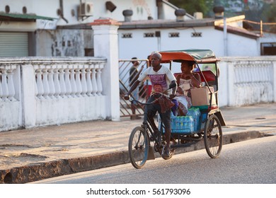 108 Largest tricycle Images, Stock Photos & Vectors | Shutterstock