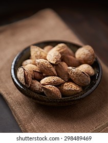 Toasted And Salted Almonds