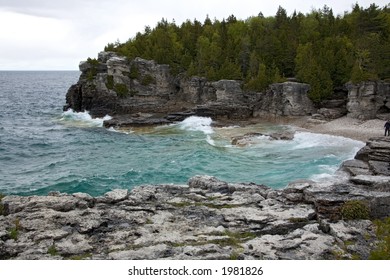 Tobermory Sea Rocks Wide View Stock Photo 1981826 | Shutterstock