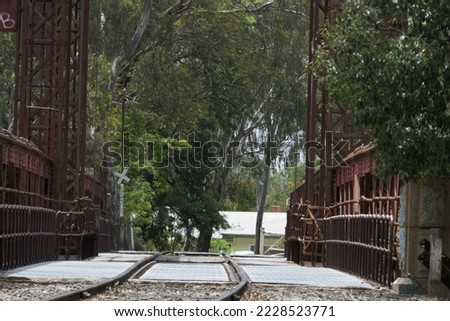 Tocumwal Vertical Lift Railway Bridge across the Murray River Stock foto © 