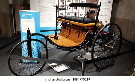 Tokyo, Japan - 11 1 2017: Benz Patent Motorwagen From 1886 In Toyota Mega Web In Tokyo, Japan