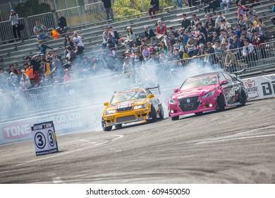 Tokyo, Japan - April 18, 2015: Participants Battle Drifting Skills During The Round 1 Of D1 Grand Prix At Odaiba Special Course.