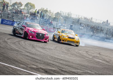 Tokyo, Japan - April 18, 2015: Participants Battle Drifting Skills During The Round 1 Of D1 Grand Prix At Odaiba Special Course.