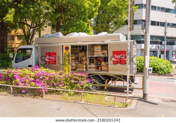 TOKYO, JAPAN- APRIL 22,2018 :\
Coca Cola Truck Delivery is parking on street at\
Shinjuku,Tokyo.