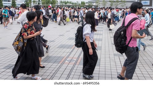 Tokyo Japan August 12th 2017 Crowd Stock Photo 695495356 | Shutterstock