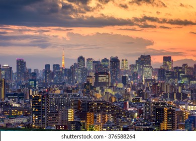 Tokyo, Japan city skyline at dusk.