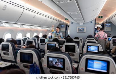 Boeing 787 Dreamliner Interior Images Stock Photos