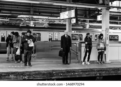 Crowded Train Asia Images Stock Photos Vectors Shutterstock