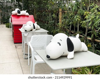 Tokyo, Japan: January 29, 2022: Snoopy Dogs And Doghouse At Peanuts Sunny Side Cafe In Harajuku.