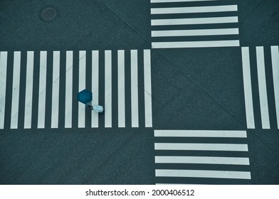 TOKYO, JAPAN -July 1: Ginza Crossing In Tokyo On A Rainy Day