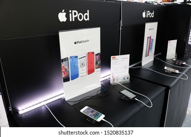 TOKYO, JAPAN - June 21, 2019: A Display Of 2019 IPod Touch MP3 Players In A Branch Of The Japanese Electrical Retailer Yodobashi Camera.