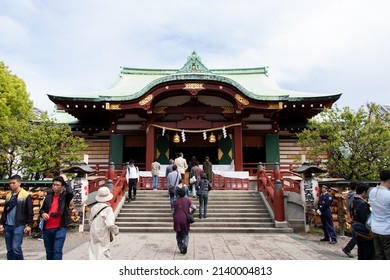 Tokyo, Japan, May 1, 2019 : Unidentified tourist come to worship at Kameido Tenjin shrine