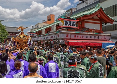 TOKYO, JAPAN, May 18, 2019 : Sanja Matsuri Is One Of The Great Shinto Festivals Of Tokyo And Is Held In May, In Asakusa District, Around Senso-ji Temple.