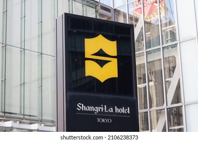 TOKYO, JAPAN - October 3, 2021: Sign On The Shangri-La Hotel In Tokyo's Yaesu Area.