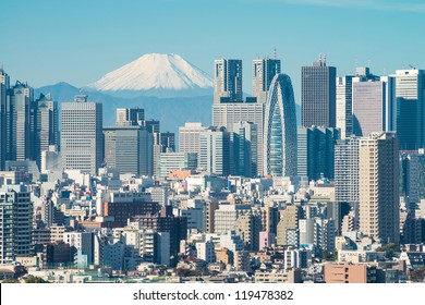 TOKYO - NOV.10: With Over 35 Million People, Tokyo Is The World's Most Populous Metropolis And Is Described As One Of The Three Command Centers For World Economy November 10, 2012 In Tokyo, Japan