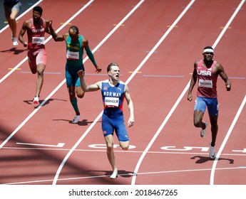 Tokyo-Brazil August 3, 2021 Tokyo 2020 Olympic Games, 400m Hurdle Race, runner Alison dos Santos do Brasil celebrates his bronze medal 