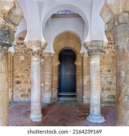 Toledo, Spanien - 30. Juni 2022. Cristo de la Luz Moschee, das repräsentativste Denkmal der Mudejar-Architektur in Toledo, Castilla La Mancha, Spanien. 