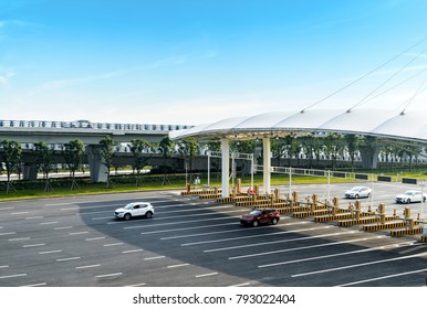 1,982 Toll booth payment Images, Stock Photos & Vectors | Shutterstock