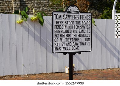 Tom Sawyer's Fence, Hannibal, MO, USA 09/13/19