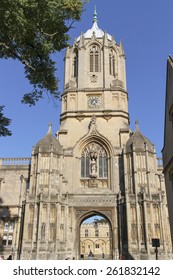 Tom Tower At Christ Church College, Oxford