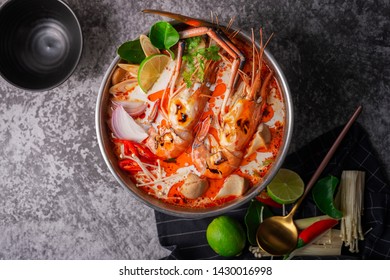 166 Tom Yum Hotpot Images, Stock Photos & Vectors | Shutterstock