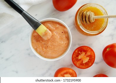 Tomato And Honey Face Mask For Skin Brightening, Natural Homemade Beauty Product.