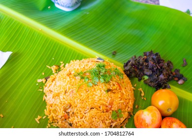 Tomato Pulao, An Indian Vegetarian Dish.