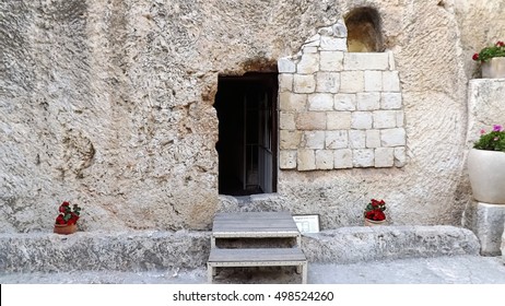 The Tomb Garden Entrance