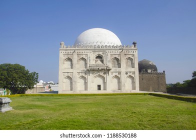 Tomb Of Mujahid Shah, Haft Gumbaz Complex, Gulbarga, Karnataka