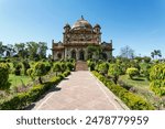 Tomb of Saadat Ali Khan, Kaiser Bagh Palace complex garden in Lucknow, Uttar Pradesh, India, Asia