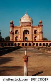 The Tomb Of Safdarjung And The Victory Of Awadh